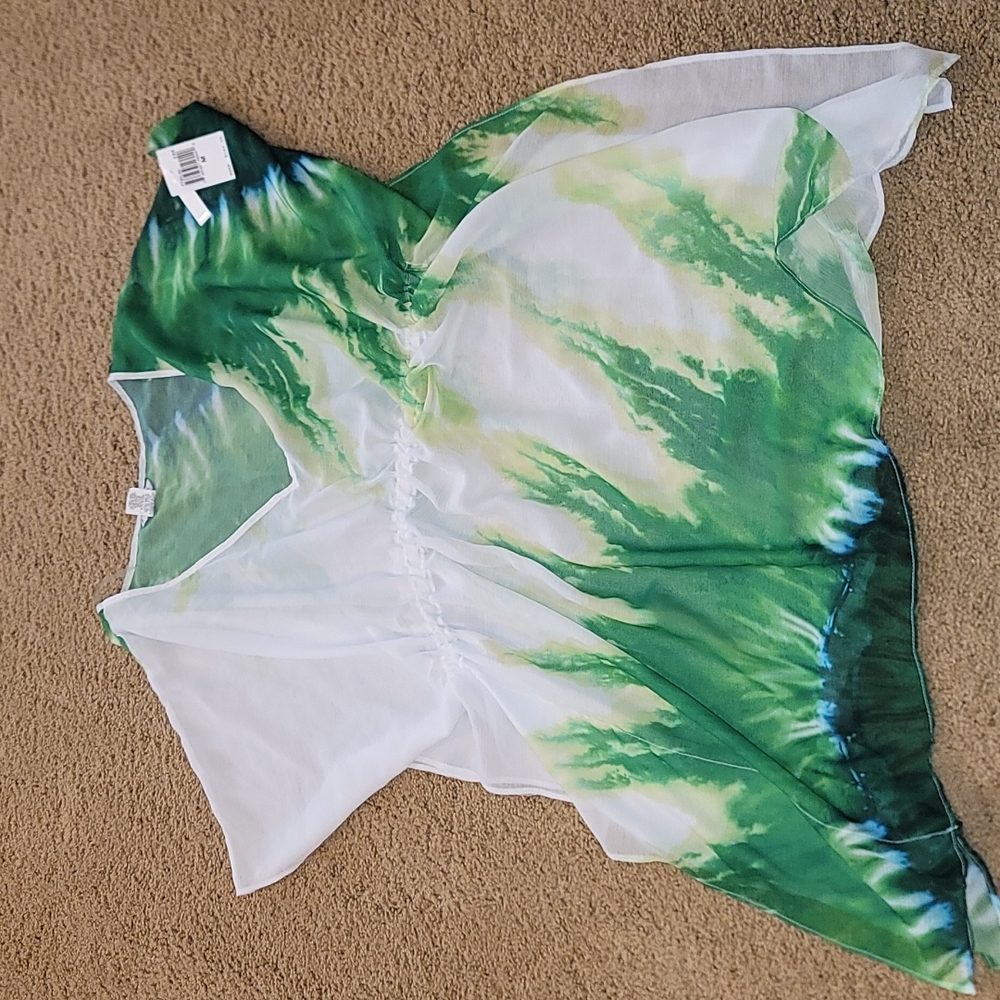 Brand new Trina Turk cover up size M
